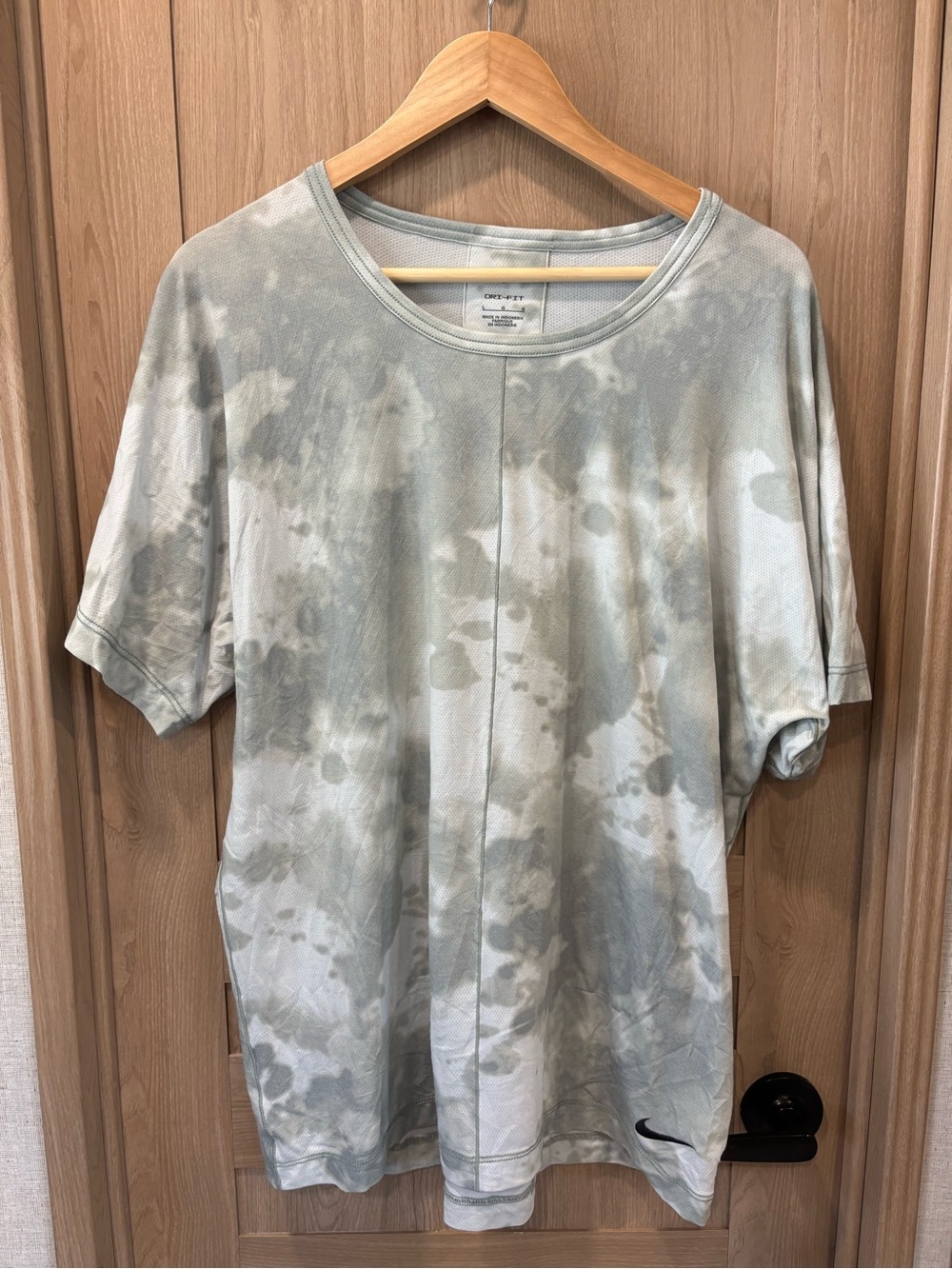 Nike Mens Yoga T Shirt Size L